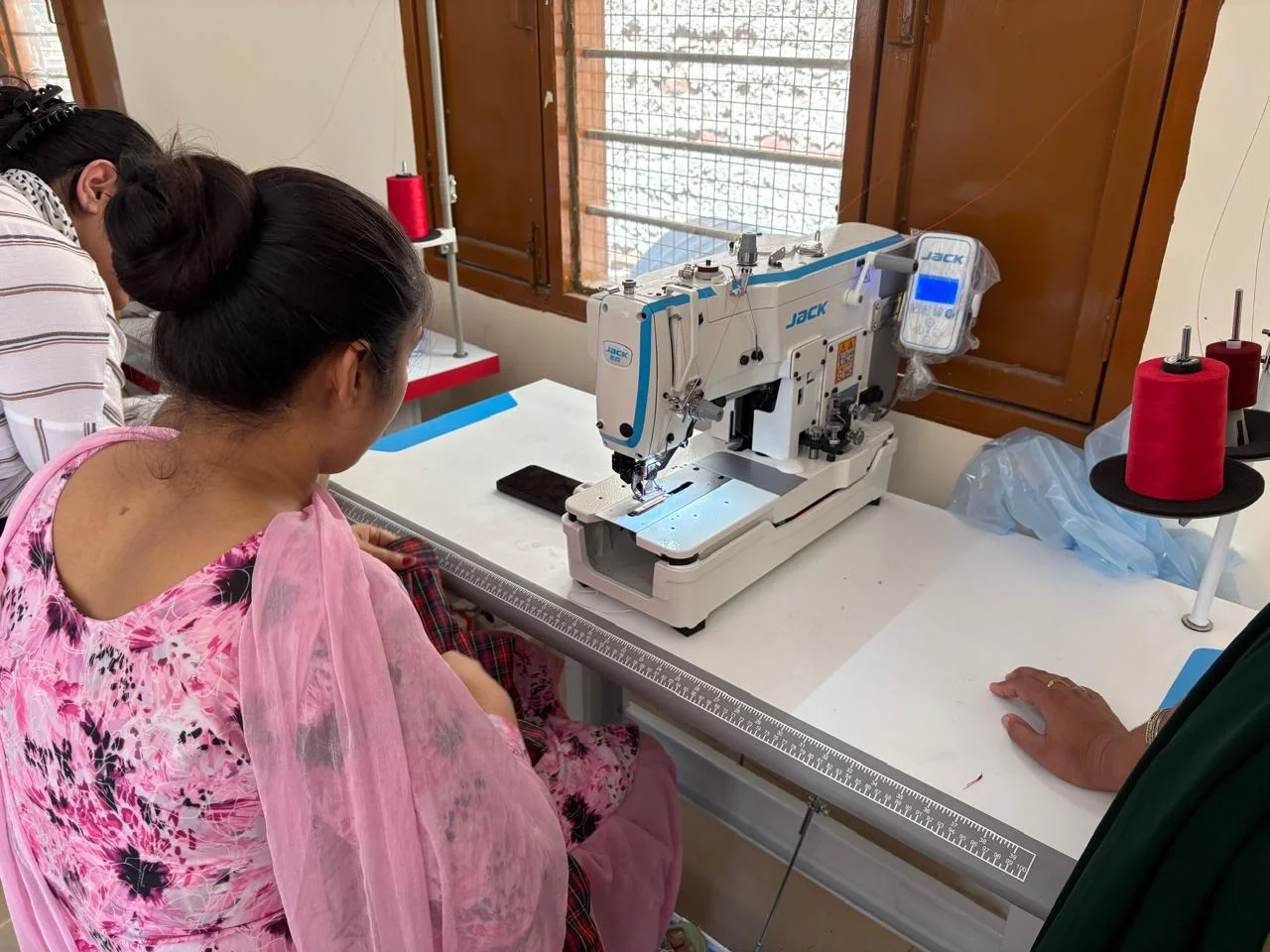 WhatsApp Image 2025-05-16 at 13.18.00